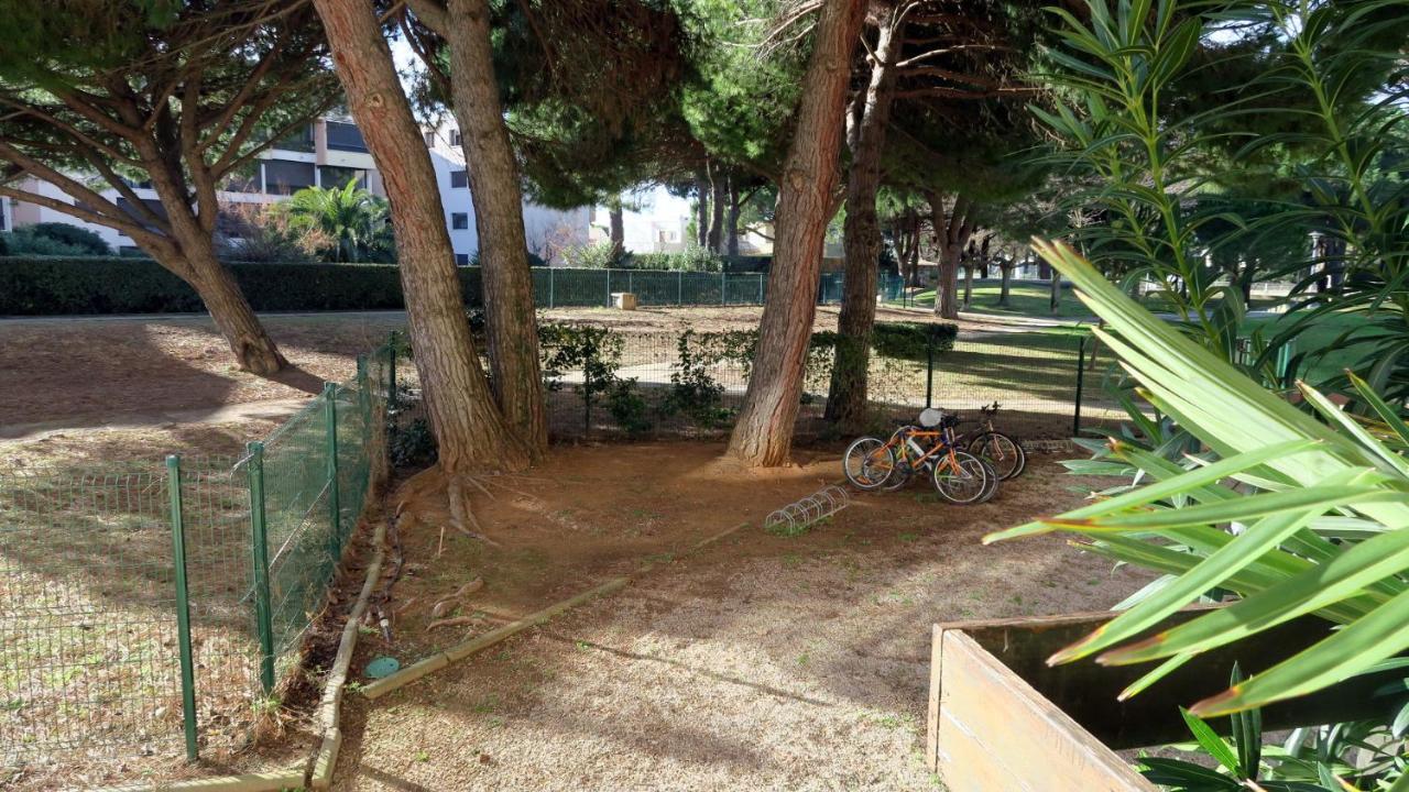 Sol-Y-Days Los Amigos, Studio 4 Couchages En Rez-De-Jardin, Avec Grande Terrasse Et Parking, A 250M De La Plage Le Grau-du-Roi Exterior foto
